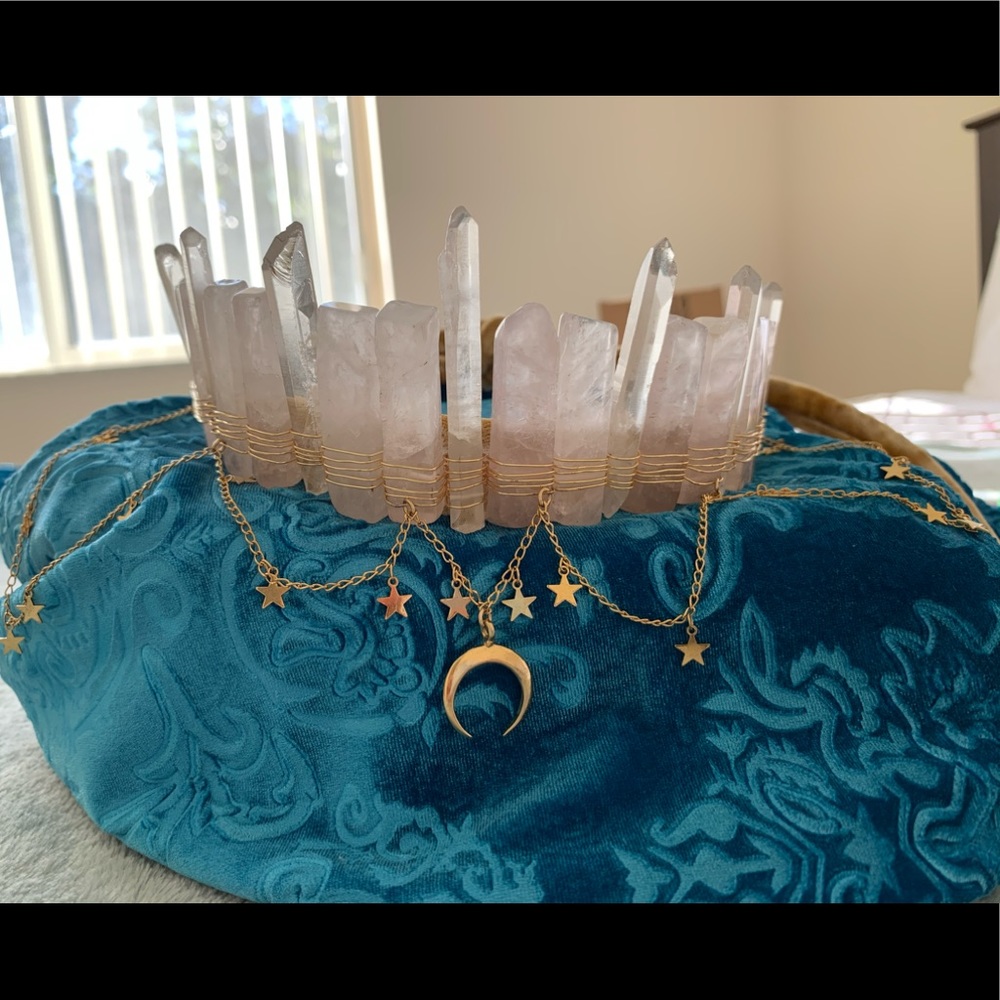 Jewels By Jewelia Half Crown 👑